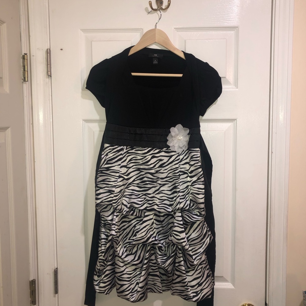Zebra Amy Byer girl dress